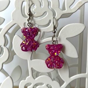 Cute and sparkly 🐻 earrings handmade NWT